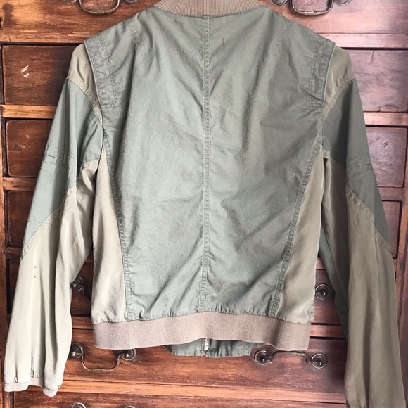 DKNY olive green super lightweight jacket - Picture 2 of 10